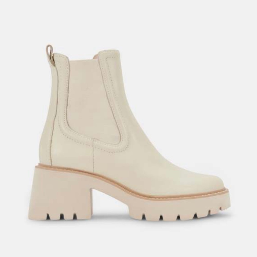 NEW Hawk H2O Booties Ivory Weather